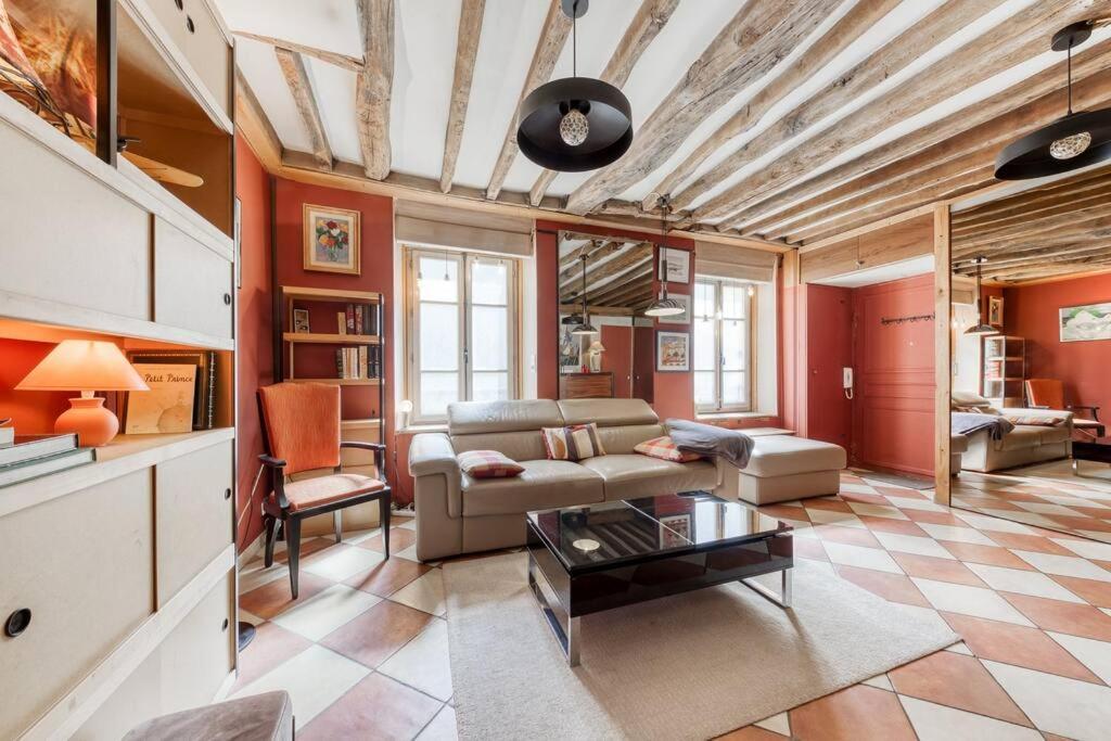 Appartement De Caractere Avec Jardinet Privatif A 1 Min Metro 1, Paris, Disneyland Vincennes Exterior foto